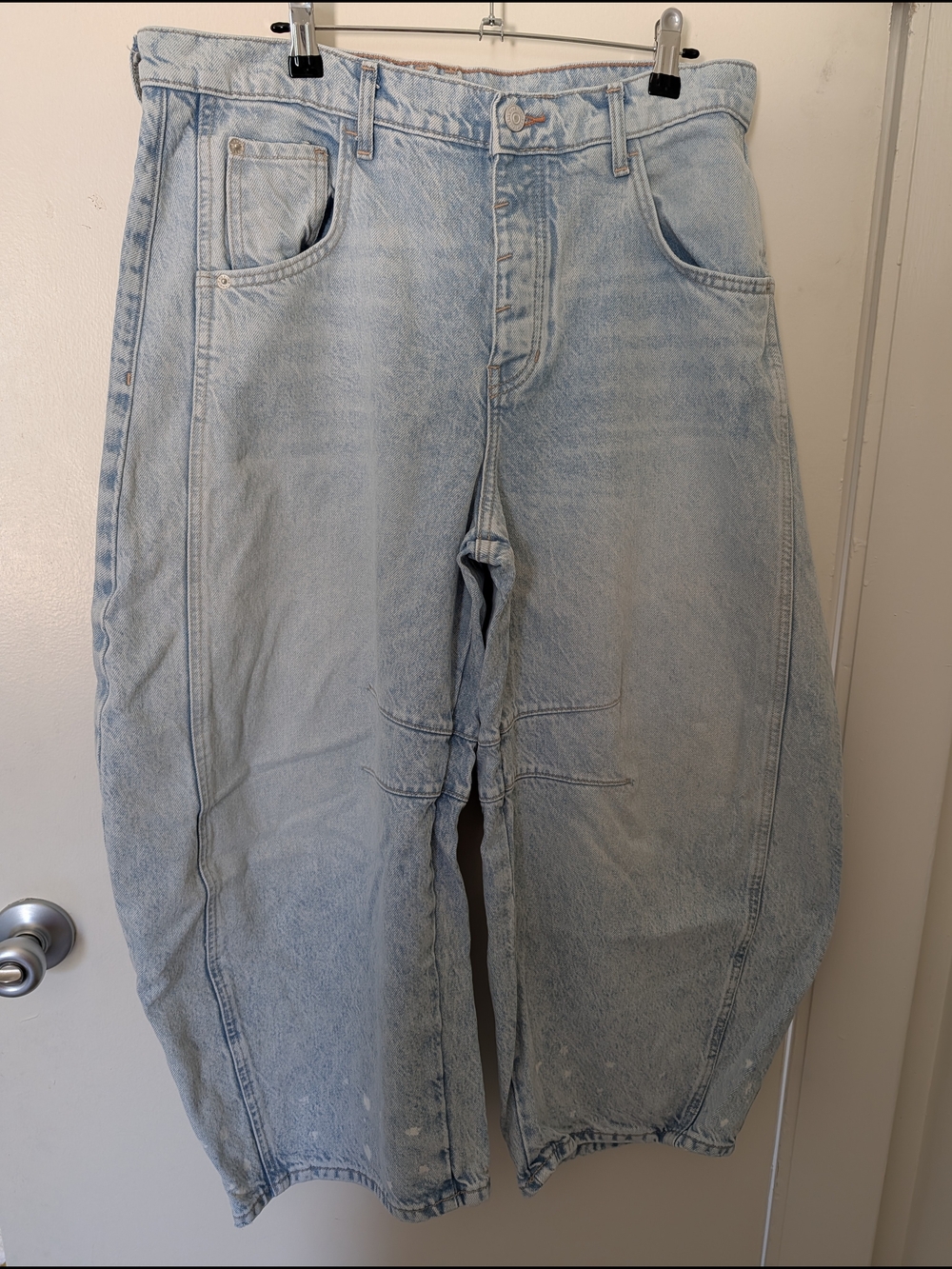 Free People Light Wash Wide Leg Barrel Jeans